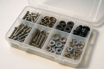 Прозрачная коробка с мелкими запасными частями для рыболовных снастей